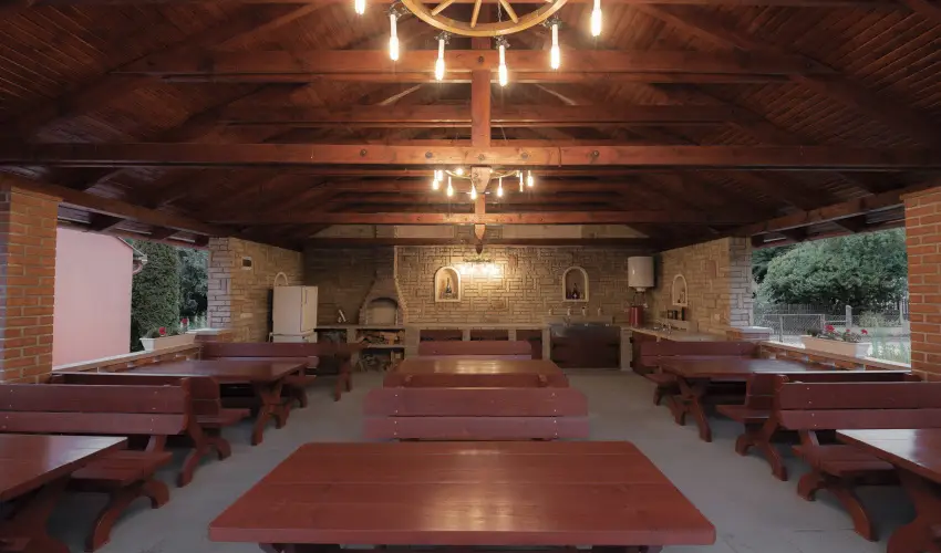 Boglrka Panzi-tterem  Mezkvesd