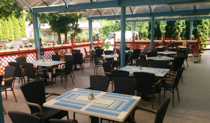 Boglrka Panzi-tterem  Mezkvesd