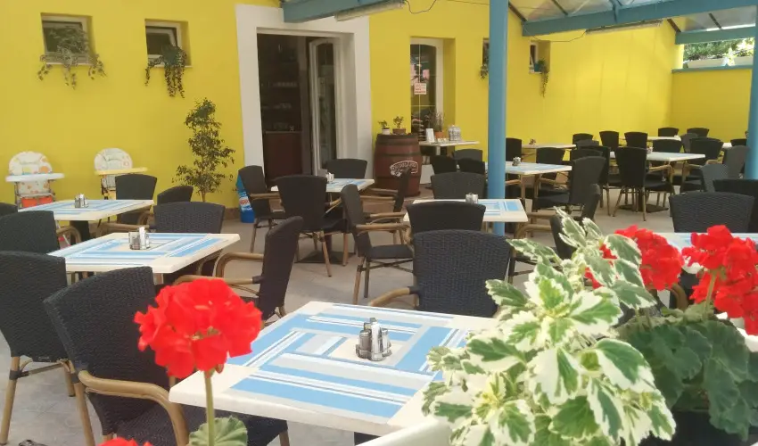 Boglrka Panzi-tterem  Mezkvesd