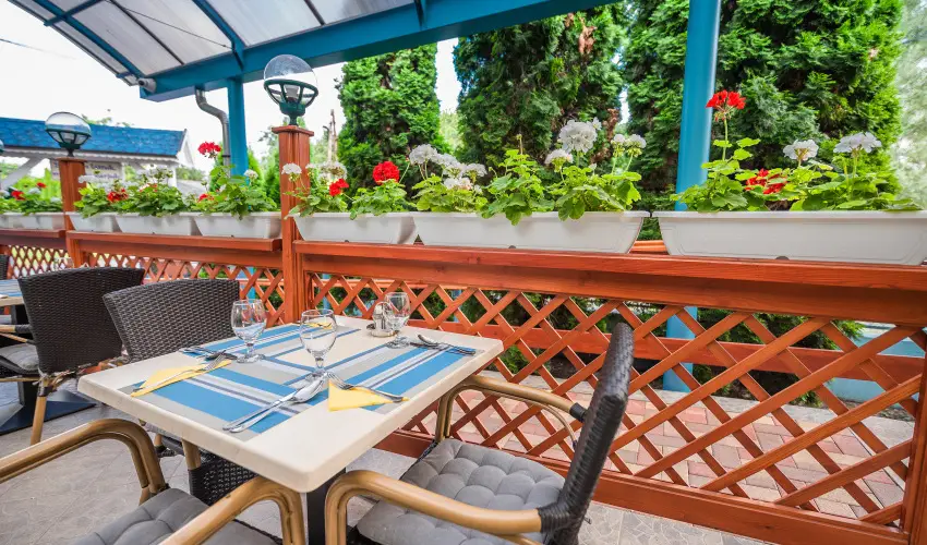 Boglrka Panzi-tterem  Mezkvesd