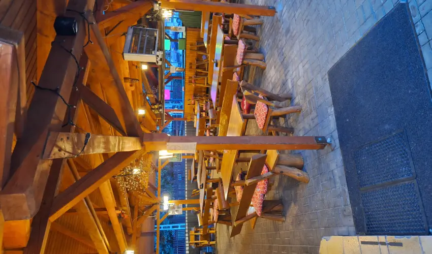 Grill Terasz tterem s Szllshely Mezkvesd