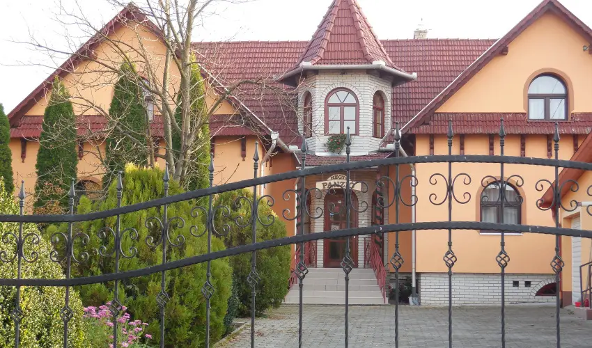 Hegyi Panzi Szilvsvrad