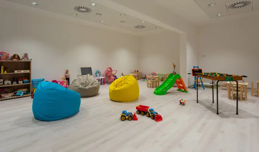 Hunguest Hotel Flra Eger