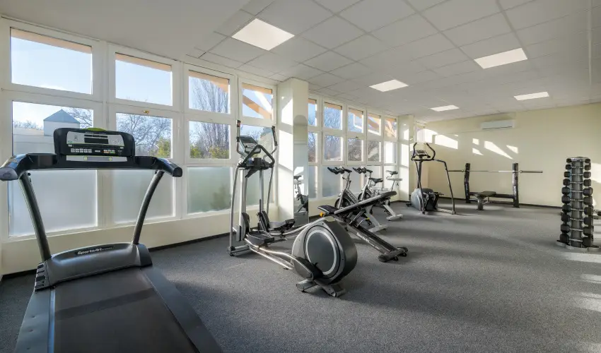 Hunguest Hotel Fl�ra Eger