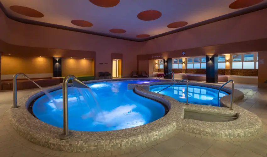 Hunguest Hotel Fl�ra Eger