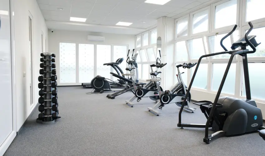 Hunguest Hotel Fl�ra Eger