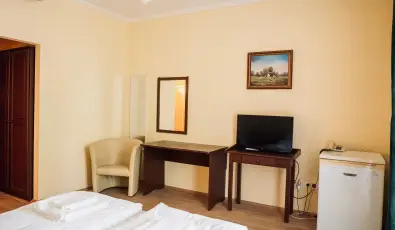 Hajnal Hotel Mez�k�vesd