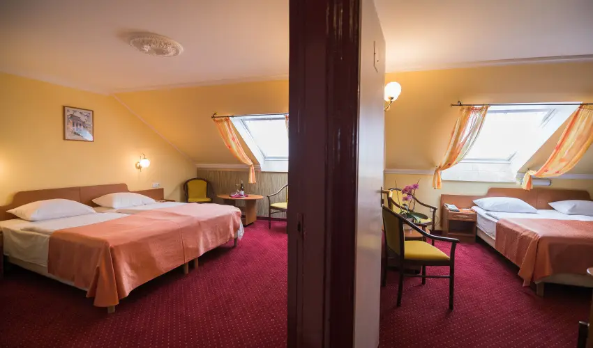 Hotel Korona Wellness, Rendezvny & Borhotel Eger Eger