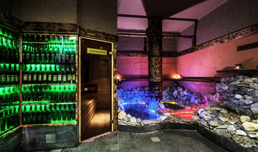 Hotel Korona Wellness, Rendezvny & Borhotel Eger Eger