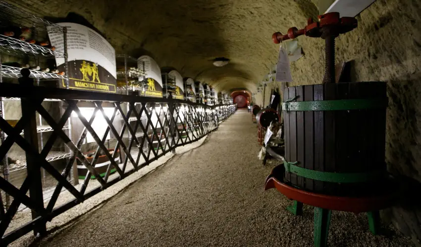 Hotel Korona Wellness, Rendezvny & Borhotel Eger Eger