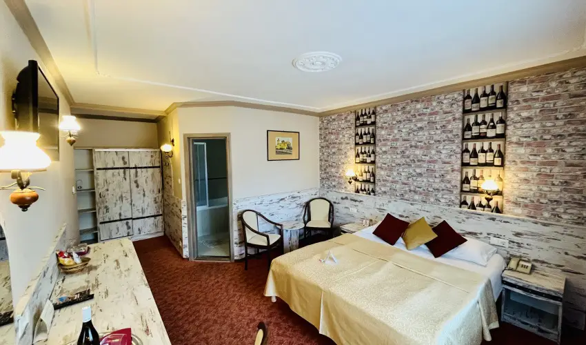 Hotel Korona Wellness, Rendezvny & Borhotel Eger Eger