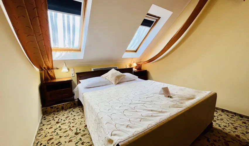 Hotel Korona Wellness, Rendezvny & Borhotel Eger Eger