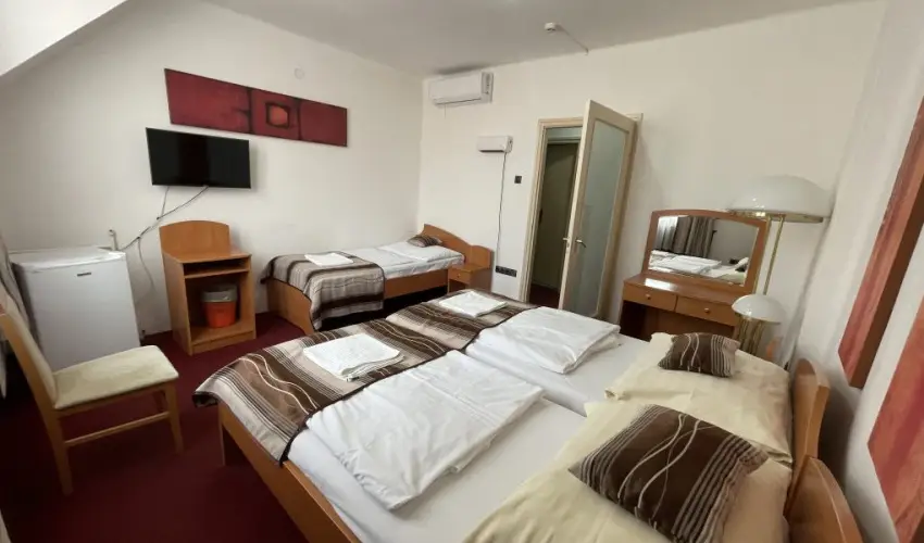 Park Hotel Minaret Eger