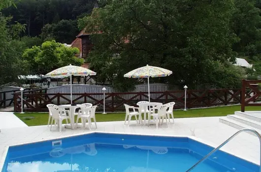 Hotel Szeleta, Lillaf�red, Eger - 29 km