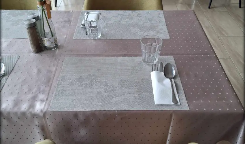 Hotel Unicornis Eger