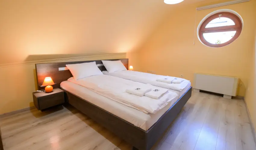 HR Apartmanház Eger