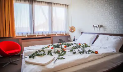 Imola Udvarh�z Eger