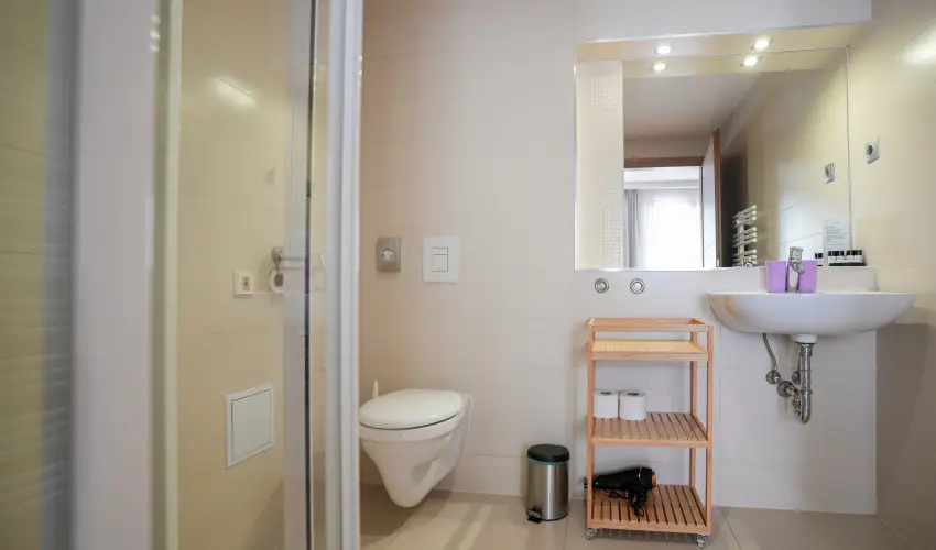 Imola Udvarh�z Eger