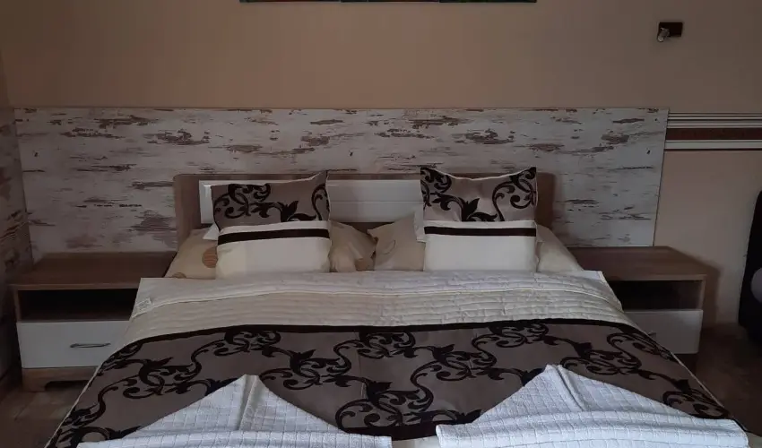 Kk Laguna Wellness Apartmanok Egerszalk