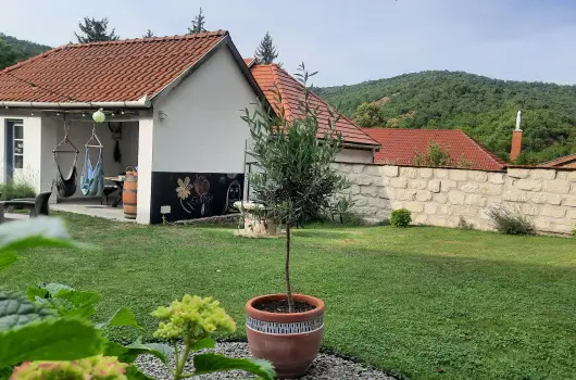 Kiskilenc Vendghz, Szarvask, Eger - 8 km