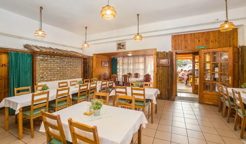 Lipicai Hotel Szilvsvrad