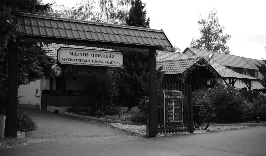 M�tyus Udvarh�z Kengyel Fogad� Eger