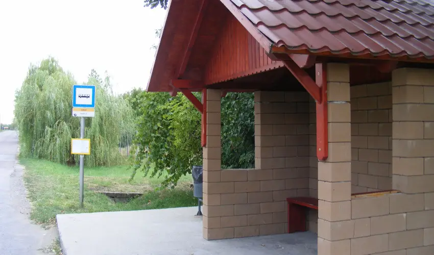 Ngy Glya Apartman Sarud