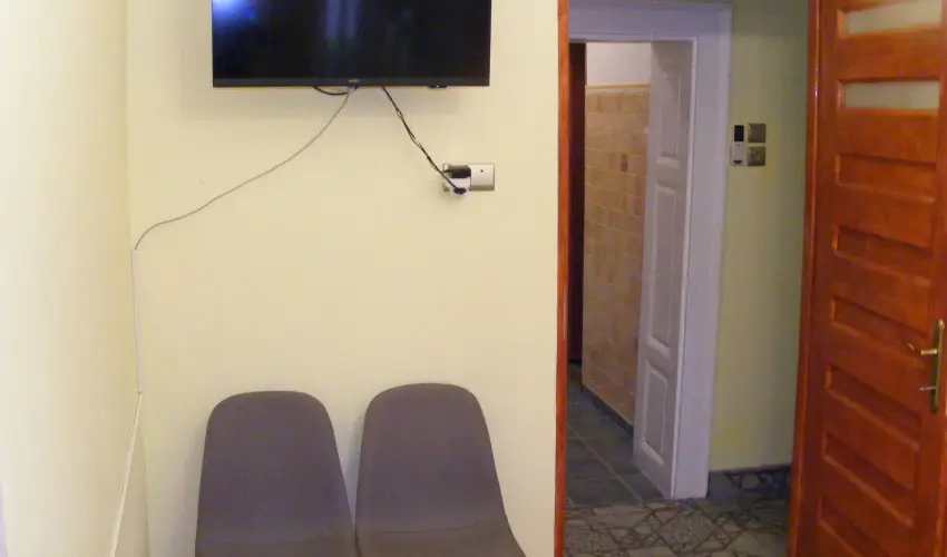 Ngy Glya Apartman Sarud