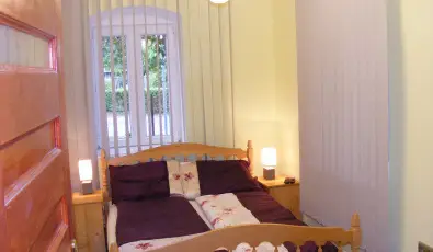 Ngy Glya Apartman Sarud