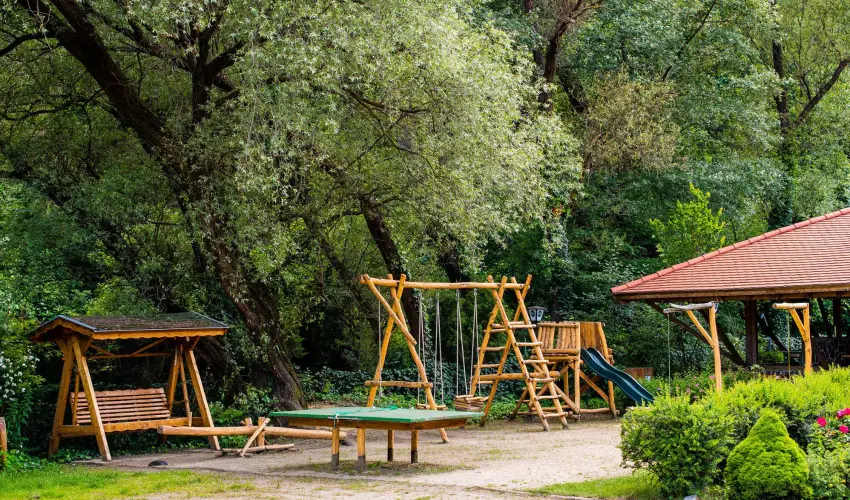 ko-Park Panzi Szarvask