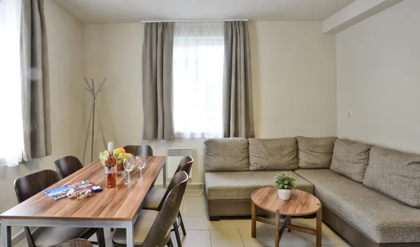 Pandora Zsry Apartmanok Mezkvesd