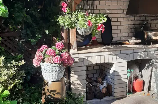 Siesta Vend�gh�z, Eger