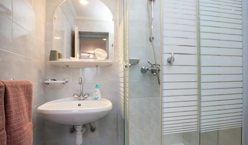 Siesta Vend�gh�z Eger