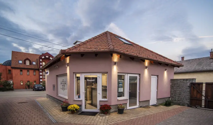 Sweet-Life Wellness Apartman Egerszal�k