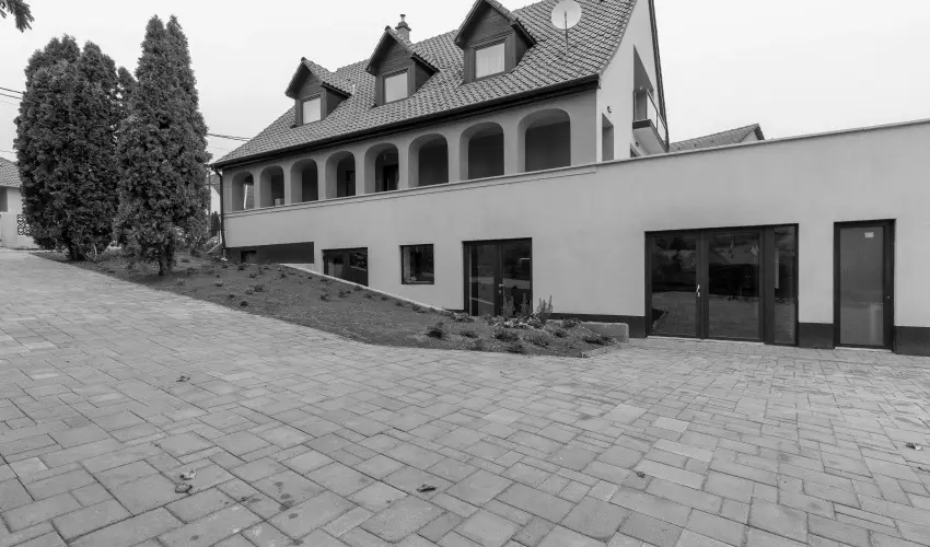 Villa B�rc Egerszal�k