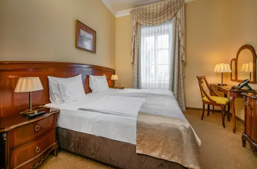 La Contessa Kast�lyhotel, Szilv�sv�rad, Eger - 18 km